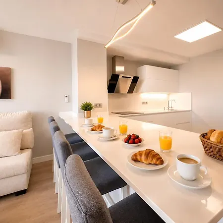 Lc Luxury Terrace & Private Parking Apartment *