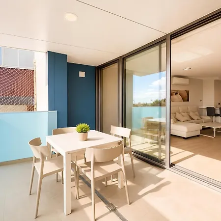 Lc Luxury Terrace & Private Parking Apartment